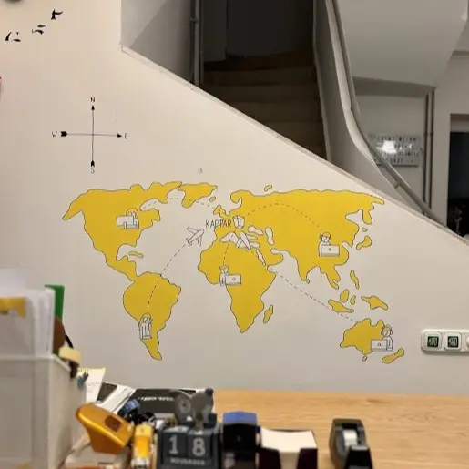 The completed Budapest mural